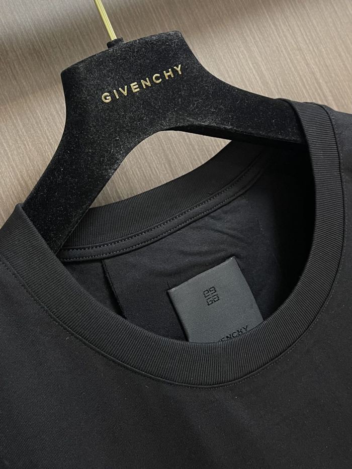 G*ivenchy T-shirt Top Quality D17 20240521-30