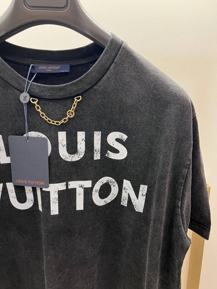 L*ouis V*uitton  T-shirt  Top Quality D17 20240523-32