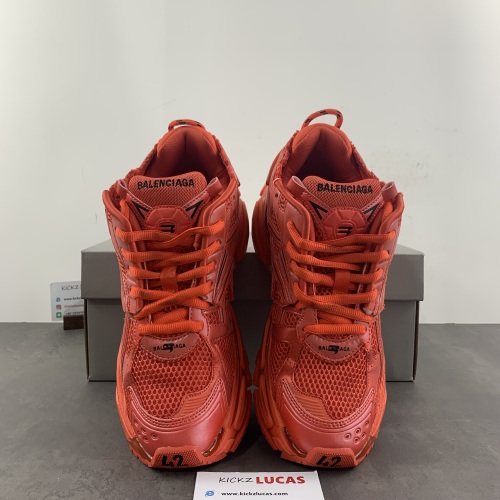 B*alenciaga runner AM 20230724-1