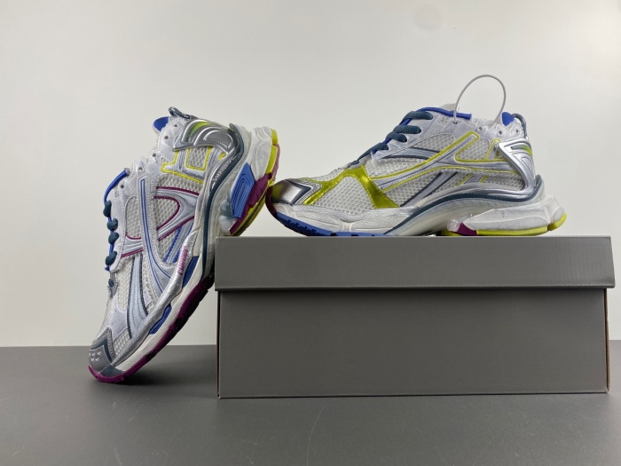 B*alenciaga runner AM 20240611-14