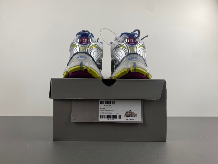 B*alenciaga runner AM 20240611-14