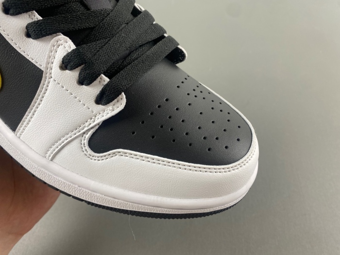 Air Jordan 1 Low White Gold Swoosh CZ0775-133