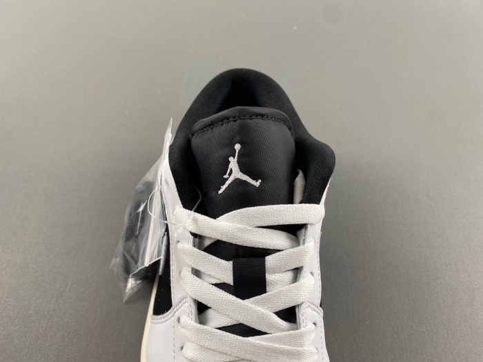 Air Jordan 1 Low Quai 54 HQ0764-001