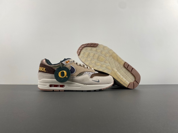 Air Max 1 '87 Premium University of Oregon PE HQ2640-200