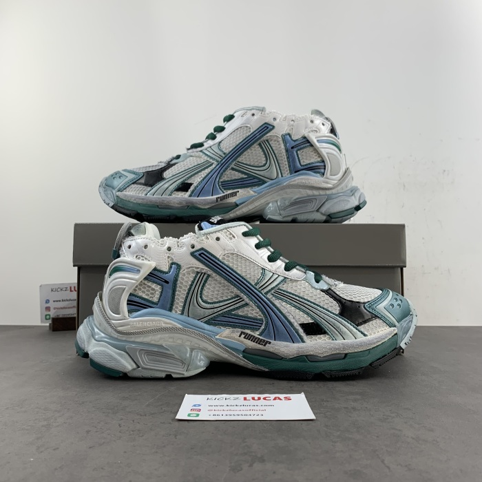 B*alenciaga runner AM 20240611-13