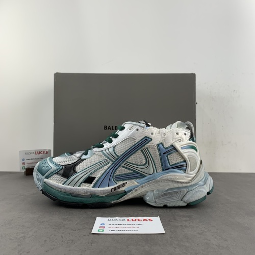 B*alenciaga runner AM 20240611-13