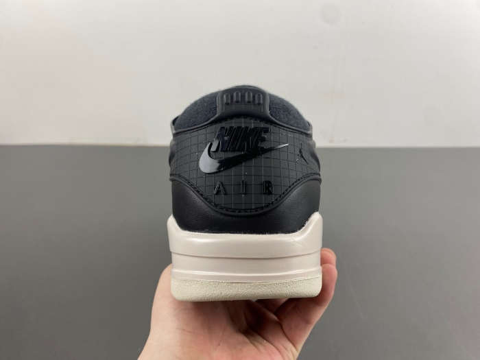 Air Jordan 4 RM Black Light Bone FQ7939-001