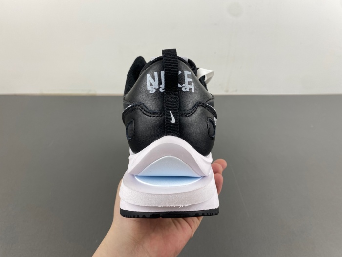 Sacai x VaporWaffle Tour Yellow DD1875-003