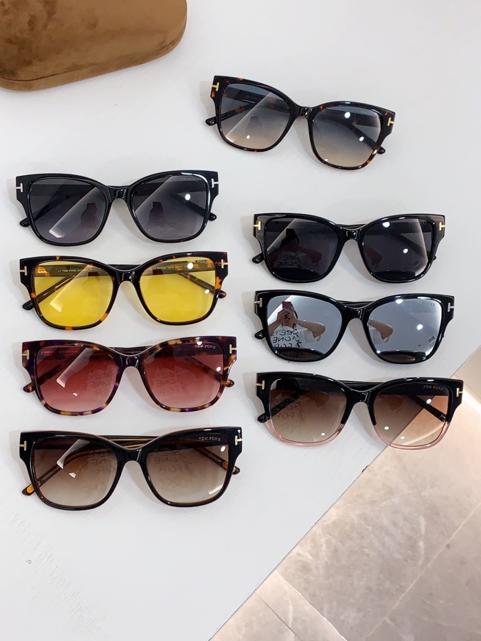 T*omford Glasses Top XX 20240718-85