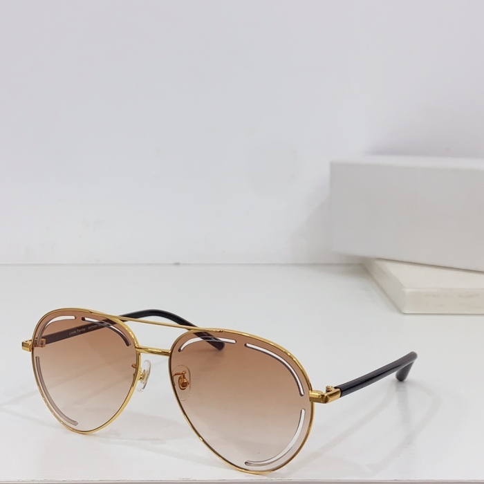 L*inda F*arrow Glasses Top XX 20240718-78