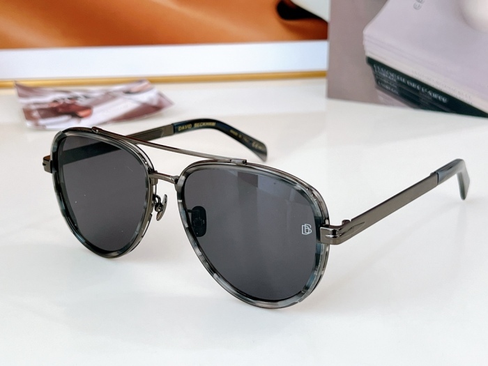 D*AVID BECKHA Glasses Top XX 20240718-65