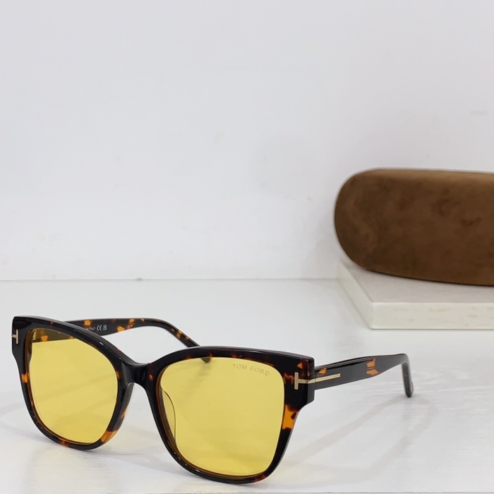 T*omford Glasses Top XX 20240718-85