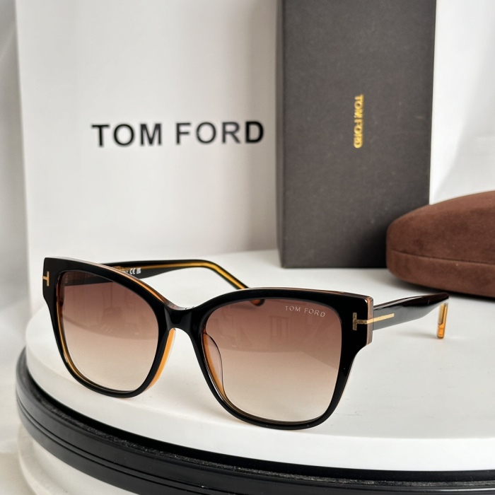T*om for Glasses Top XX 20240802-19