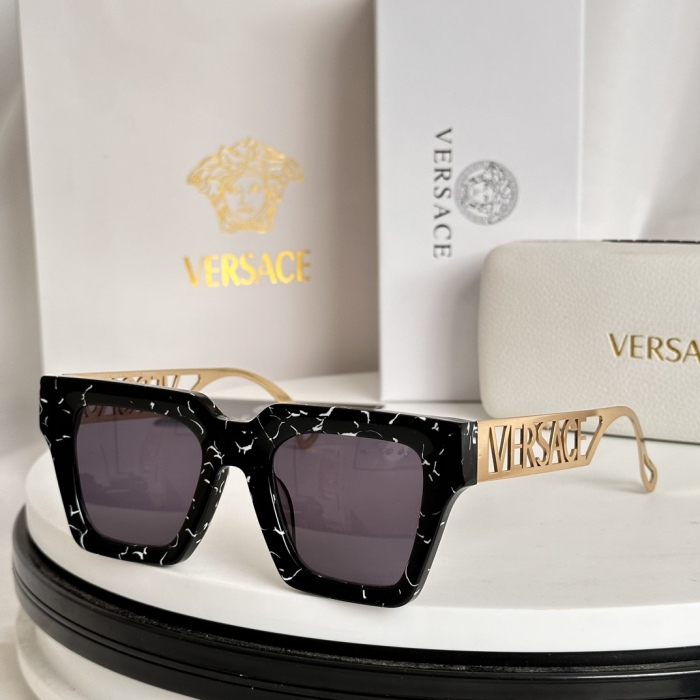 V*ersace Glasses Top XX 202400802-11