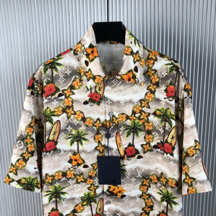 L*ouis V*uitton T-shirt Top Quality Qiqi 20240806-13