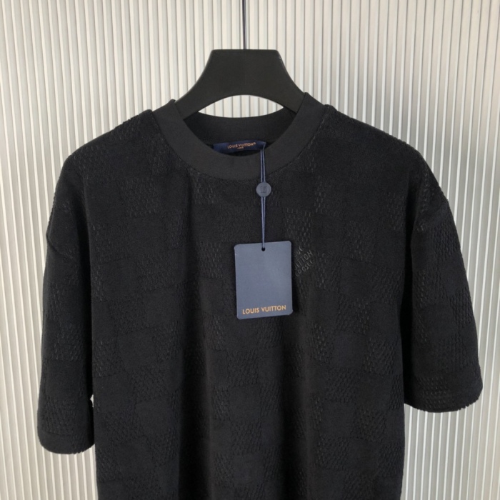 L*ouis V*uitton  T-shirt Top Quality D17 20240807-13