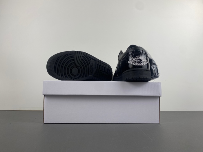 Air Jordan 1 Low SE Patent Elephant Black HJ7743-010