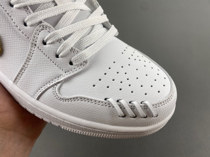 Air Jordan 1 Low Method of Make Sail Metallic Gold  FN5032-100