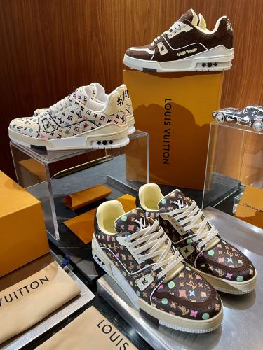 L*ouis V*uitton Top  Sneaker Low RR 20240813-2