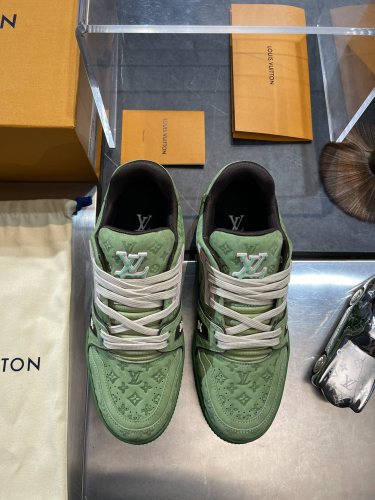 L*ouis V*uitton Top  Sneaker Low RR 20240812-3