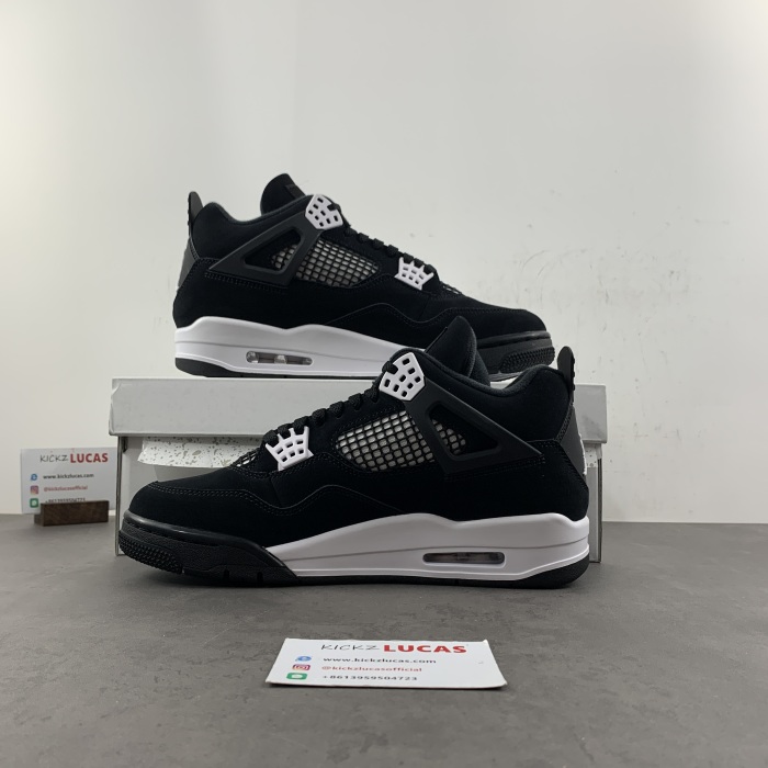 Air Jordan 4 Retro WHITE THUNDER FQ8138-001