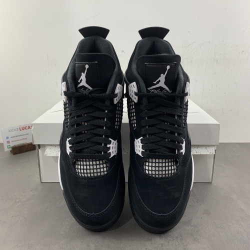 Air Jordan 4 Retro WHITE THUNDER FQ8138-001