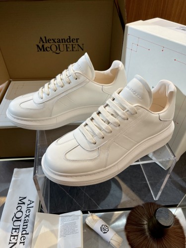 A*lexander M*cqueen Top Sneaker Low RR 20240815-15