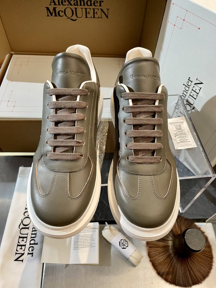 A*lexander M*cqueen Top Sneaker Low RR 20240815-15