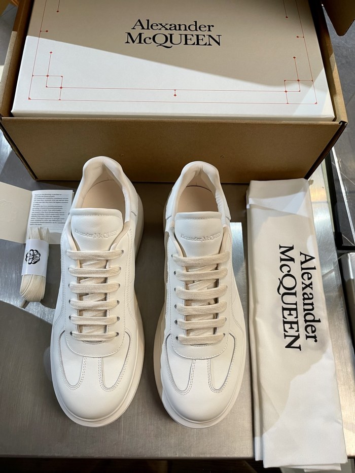 A*lexander M*cqueen Top Sneaker Low RR 20240815-15
