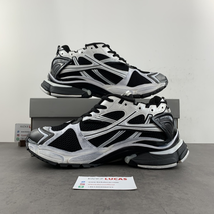 B*alenciaga runner AM 20231114-1
