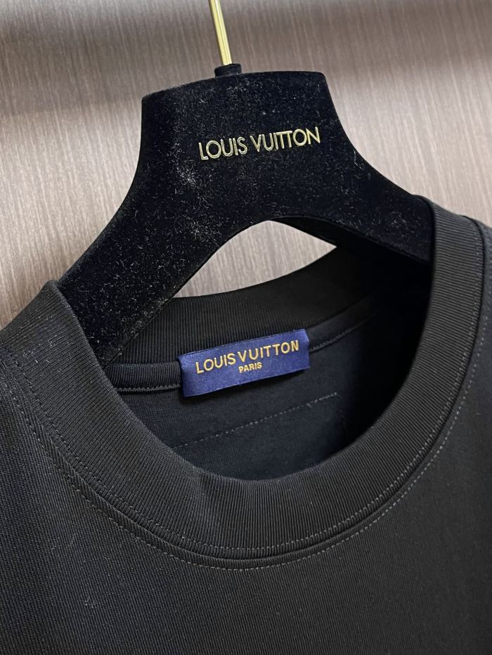 L*ouis V*uitton  T-shirt Top Quality D17 20240816-17