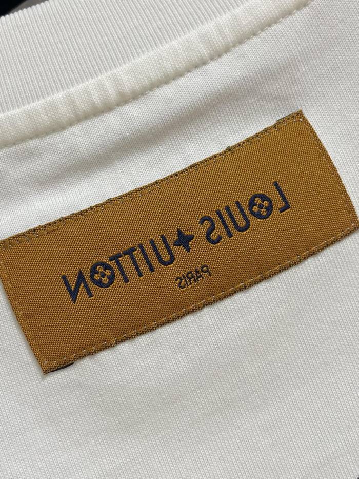 L*ouis V*uitton  T-shirt Top Quality D17 20240816-16