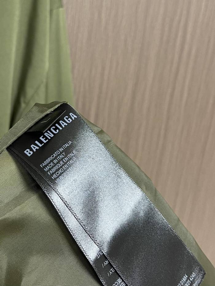 B*alenciaga Sun protective clothing Top Quality D17 20240819-39