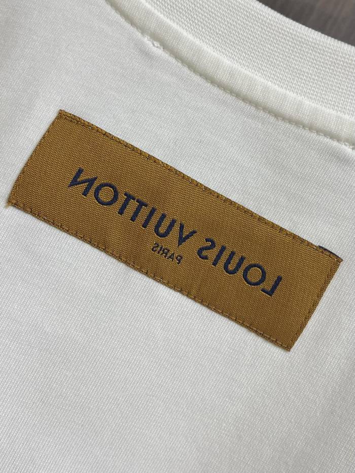 L*ouis V*uitton  T-shirt Top Quality D17 20240821-2