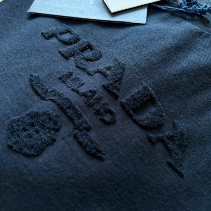 P*rada  T-Shirt Top Quality D17 20240821-31