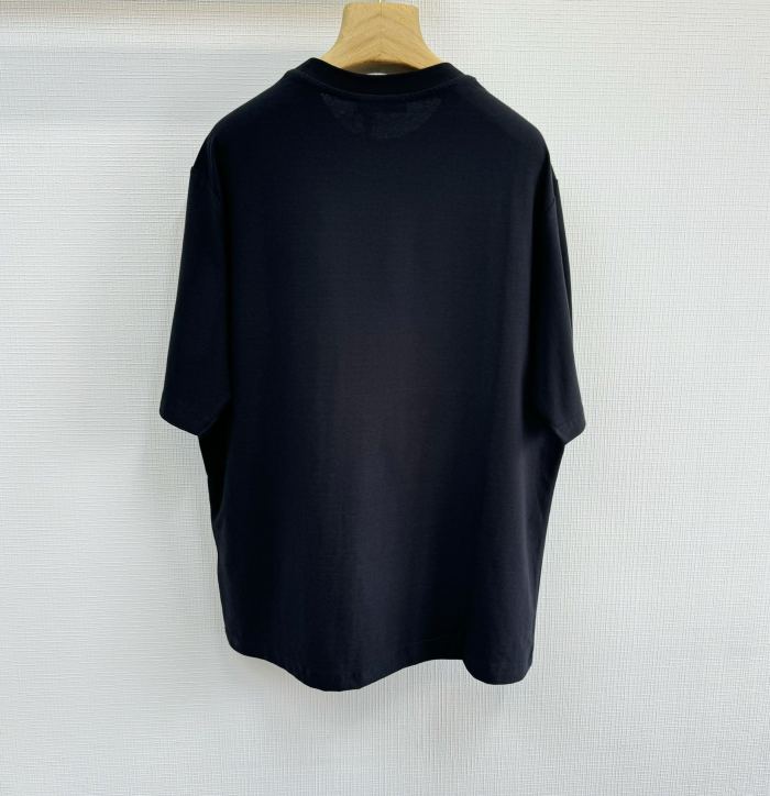 P*rada  T-Shirt Top Quality D17 20240821-31
