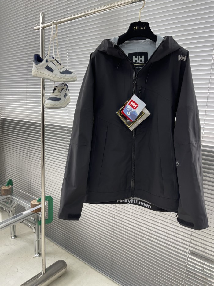 H*elly Hansen Coat D17 20240821-77