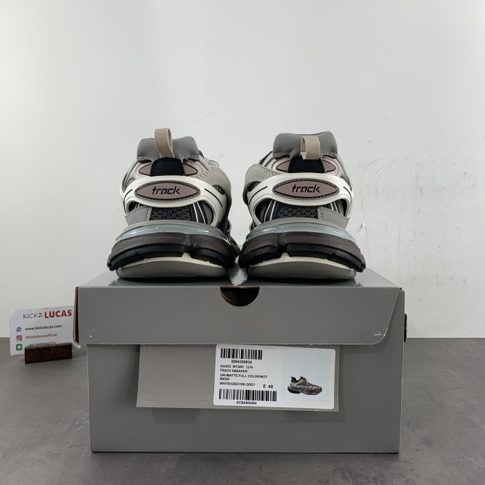 B*alenciaga Track AM20240825-1