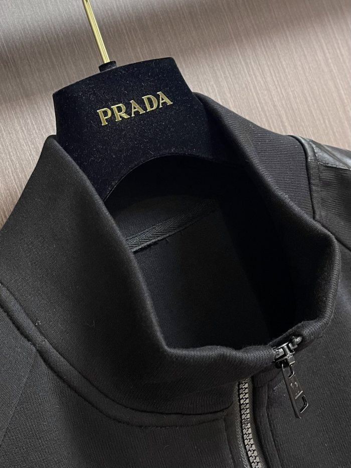 P*rada  Suit Top Quality D17 20240824-19