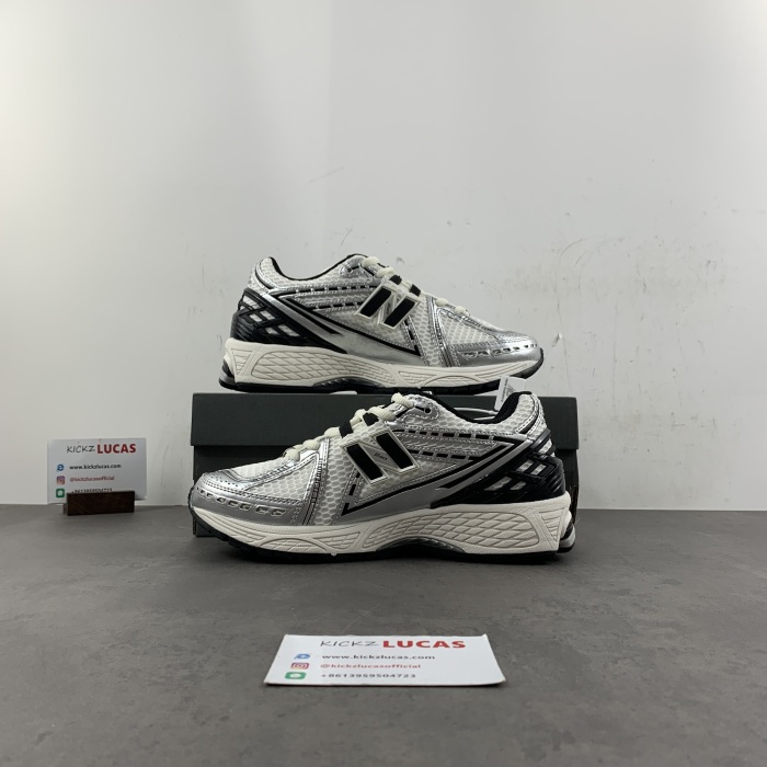 New Balance 1906R Silver Black  M1906RER