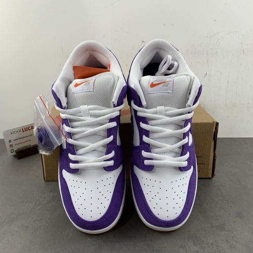 SB Dunk Low Pro ISO Orange Label Court Purple  DV5464-500