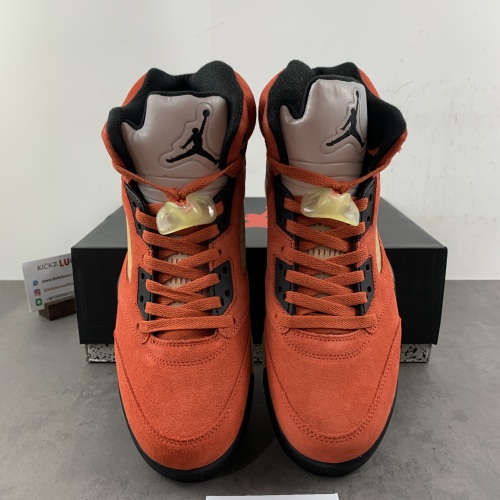 Air Jordan 5 Retro Dunk on Mars DD9336-800