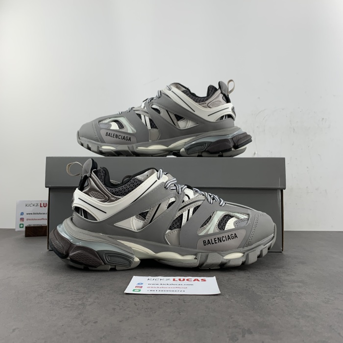 B*alenciaga Track AM20240825-1