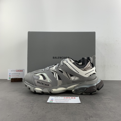 B*alenciaga Track AM20240825-1