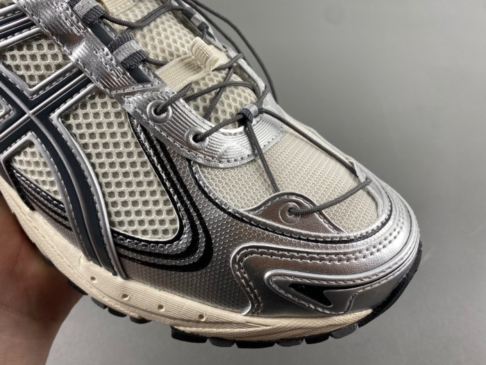 ASICS Gel-Kahana TR V4 Silver White 1203A497-200