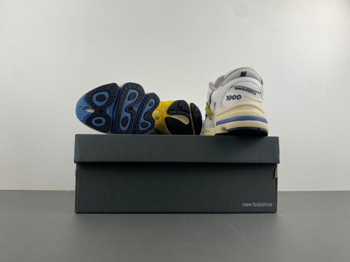 New Balance 1000 Sea Salt Heron Blue  M1000CA