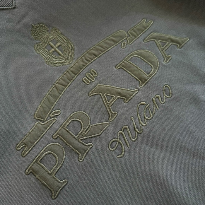 P*rada  Hoodie Top Quality D17 20240827-10