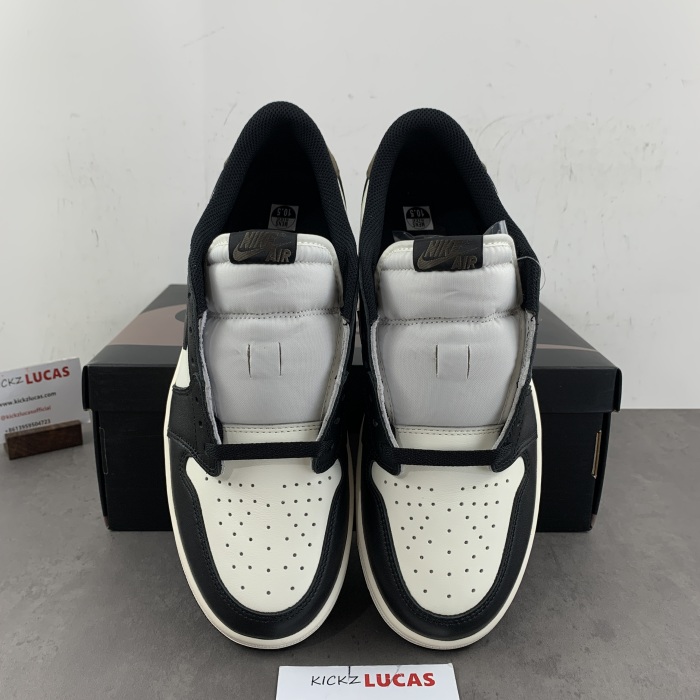 Air Jordan 1 Low Mocha CZ0790-102