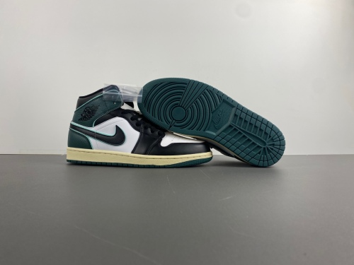 Air Jordan 1 Mid SE Oxidized Green  FQ7818-100