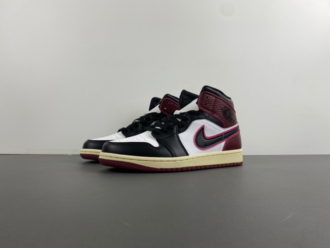 Air Jordan 1 Mid SE Bordeaux  FQ7818-101